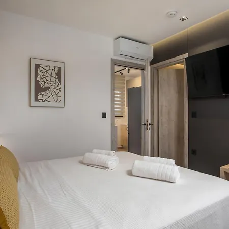 Kallithea Living 公寓